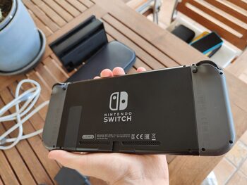 Nintendo Switch + Funda 
