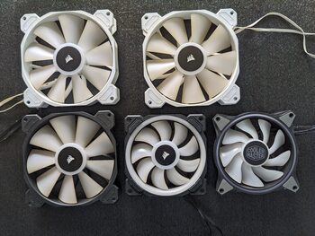 5x Corsair Cooler Master Rgb 140mm 120mm fans
