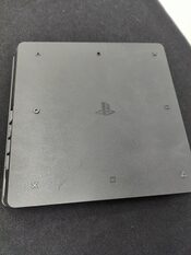 Redeem PS4 atrištas PlayStation 4 Slim, Black, 1TB Hen 9.00 su 2 pulteliais su games