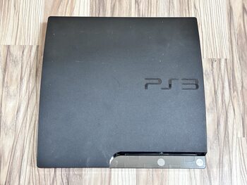 Get PS3 SLIM 160 GB (atrištas) + 2 Pulteliai + PlayStation Move + 13 Žaidimų