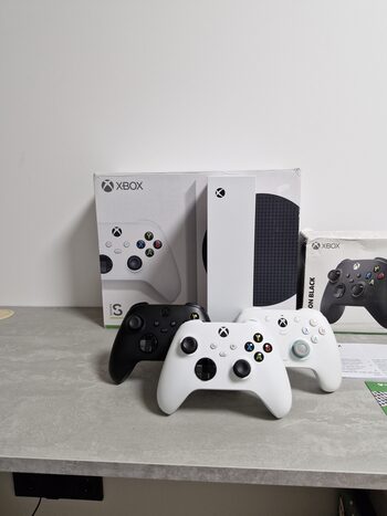 Xbox Series S +3 pultai