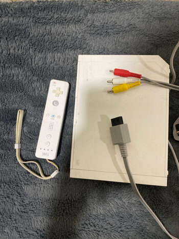 1. Nintendo Wii puikiai veikianti 