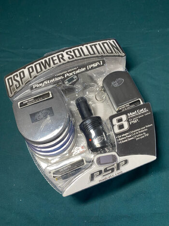 Psp 1003 su priedais ir zaidimais
