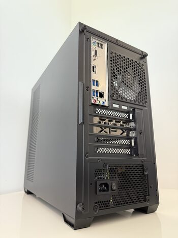 Naujas Žaidimų/Darbo Kompiuteris RX 5700XT RYZEN 5 4500 16GB RAM 500GB SSD