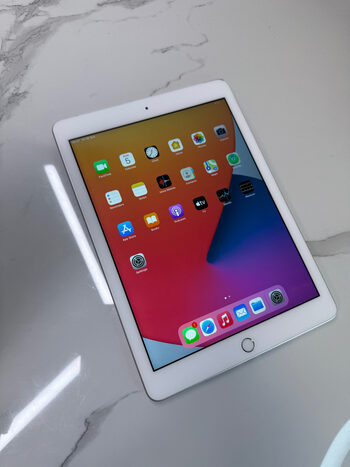 Buy Apple iPad 9.7 32GB Wi-Fi + Cellular Silver (2017)