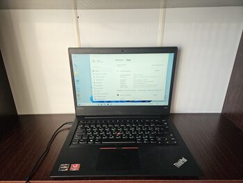 Lenovo Thinkpad E495 AMD Ryzen 5 3500U AMD Radeon RX Vega 8 (Picasso) / 8GB DDR4 / 256GB NVME / 45 Wh / 8822BE / Black