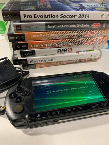 PSP de sony con 7 juegos