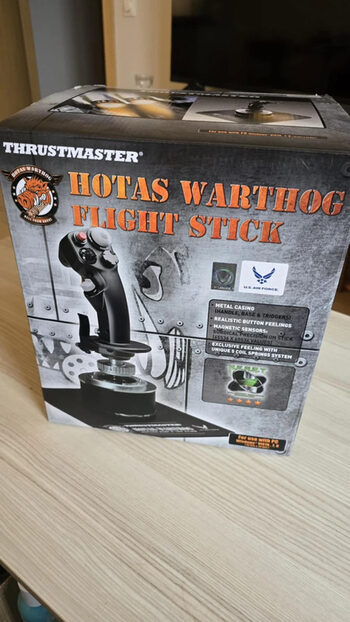 Thrustmaster HOTAS Warthog Flight Stick + Throttle