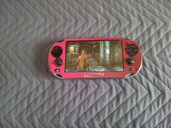 PSVITA OLED WIFI 16 GB LIBERADA + Todos los juegos + FUNDA + MEMORIA 4 GB EXTRA 