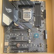 ASUS ROG Strix Z490-F Gaming (Z490, ATX, LGA 1200) Motherboard - Defective Motinine plokste MB Motherboard Defektuota