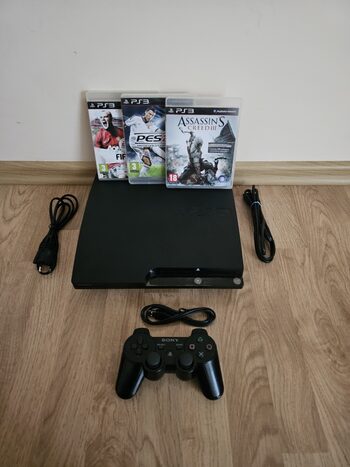 ps3 slim 500gb su 62 žaidimais