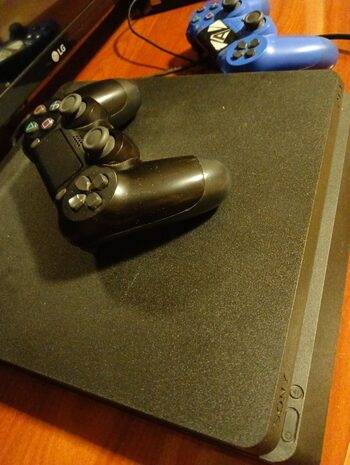 PS4 + MANDO + CABLE