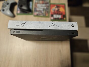 Get Xbox One X 1TB, Gears edition