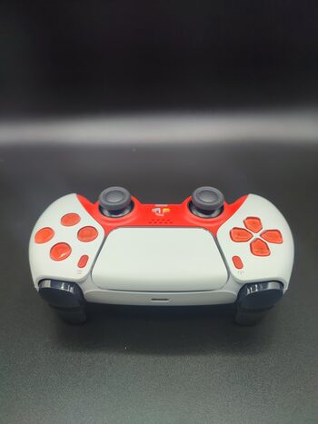 Mando PS5 COMPETITIVO Blanco y Rojo for sale