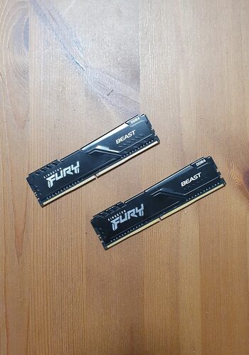 Kingston FURY 16 GB (2 x 8 GB) DDR4-2666 Black / White PC RAM