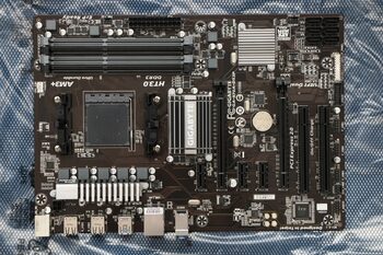 Gigabyte GA-970A-DS3P AMD 970 ATX DDR3 AM3+ 2 x PCI-E x16 Slots Motherboard