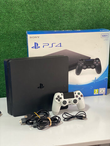 PS4 Slim + Mando (10.01)