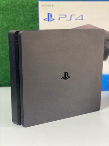 PS4 Slim + Mando (10.01)