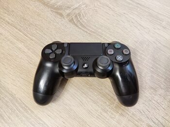 Playstation 4 Dualshock 4, V2 juodas originalus pultelis