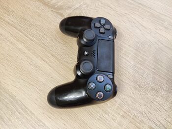 Get Playstation 4 Dualshock 4, V2 juodas originalus pultelis