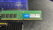 Crucial 16 GB (2 x 8 GB) DDR4-2400 Green / Black PC RAM