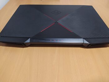 HP Omen 17 (7700HQ, GTX 1070, Full-HD)