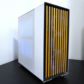 Ryzen 7 7800X3D B650 WiFi 32GB DDR5 1TB NVMe SSD RX 9070 GAMING OC 16GB