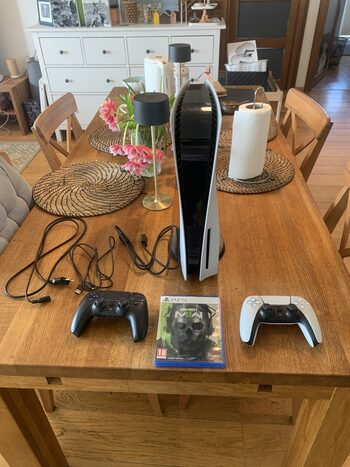 PlayStation 5 825gb su žaidimu ir 2 pultais VIENAS NEMOKAMAS!