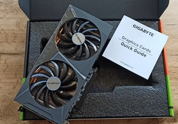 Gigabyte GIGABYTE GeForce RTX 3060 EAGLE OC 12G Graphics Card, 2 x WINDFORCE Fans, 12GB 192-bit GDDR6, GV-N3060EAGLE OC-12GD Video Card 12 GB 1320-1807 Mhz PCIe x16 GPU