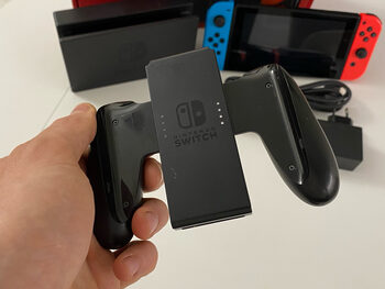 Redeem Nintendo Switch V2, 32GB, Neon (23)