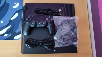 PlayStation 4 500GB + Pultelis ir laidai