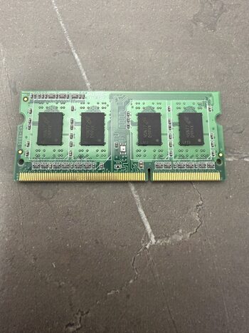 Crucial 4 GB (1 x 4 GB) DDR3-1333 Green Laptop RAM