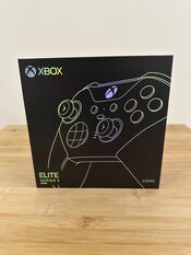 Microsoft Elite Series 2 + Microsoft Black Controller + 2 Rechargeable Batteries