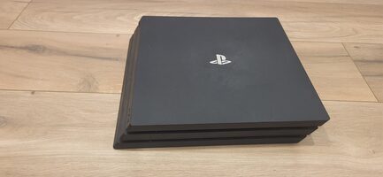 Redeem Naudotas PlayStation 4 PRO, Black, 1TB su žaidimais