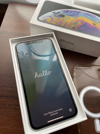 Apple iPhone XS 64GB Silver