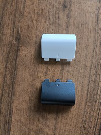 2 vnt nauji Xbox Series pultelio baterijų dangteliai dangtelis pultas controller