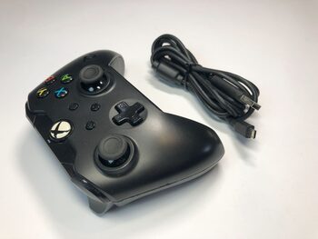 pdp 049-012-1 Black Wired Controller Xbox Series X, One, and Windows 10