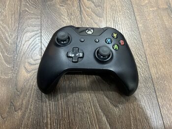 Xbox One X, Black, 1TB/žaidimas for sale