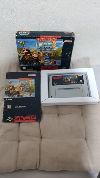 Donkey Kong Country 3: Dixie Kong's Double Trouble SNES