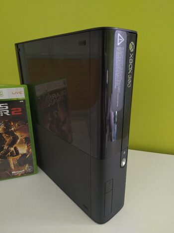 Xbox 360 E 4 GB