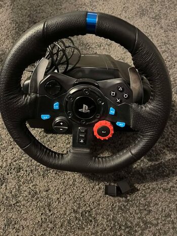 Logitech G29 VAIRAS SU PEDALAIS