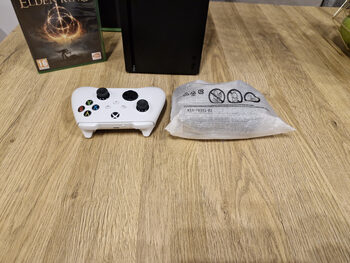 xbox x +2 pultai +žaidimas