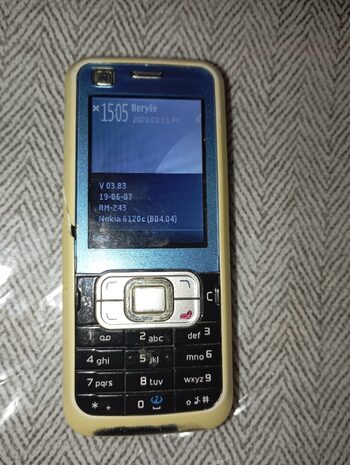 Nokia 6120 classic Pearl White
