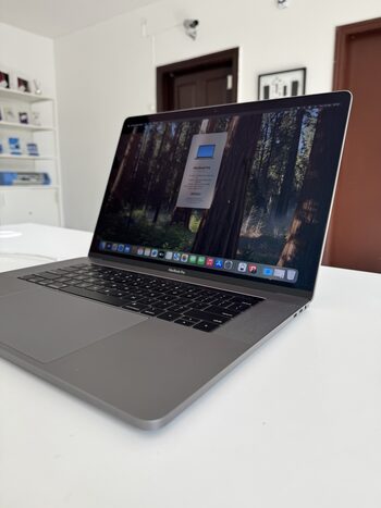 Buy Apple MacBook Pro 15 (2018) Intel i7 Intel Radeon Pro 5300M / 16GB DDR4 / 512GB NVME / 100 Wh / 339S00458 / Space