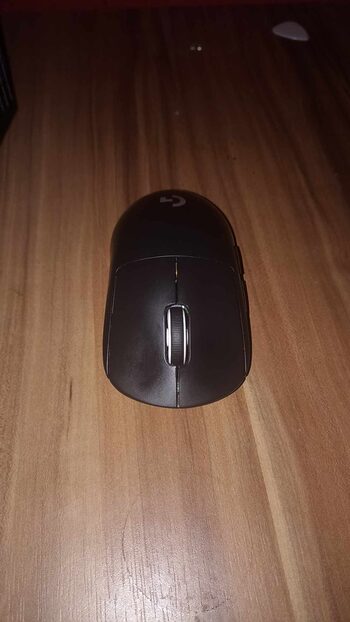 Buy Logitech G Pro X Superlight žaidimų pelė.