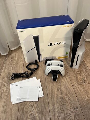 PlayStation 5 Slim Disc+2 vnt. pukteliai+garantija