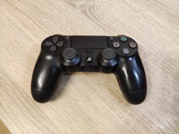 Playstation 4 Dualshock 4, V2 juodas originalus pultelis