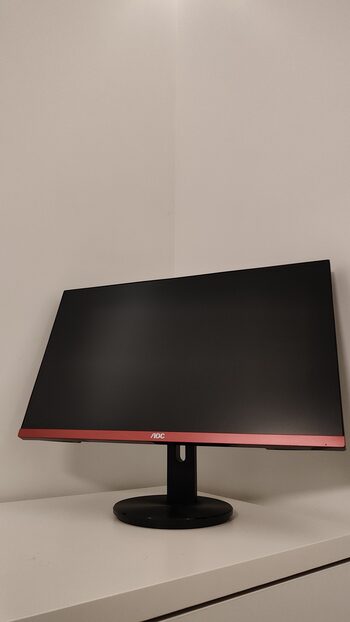 AOC 144HZ 24COL MONITORIUS