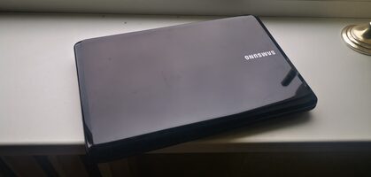 Samsung i3/15,6"/6gb/SSD+HDD/w10  for sale