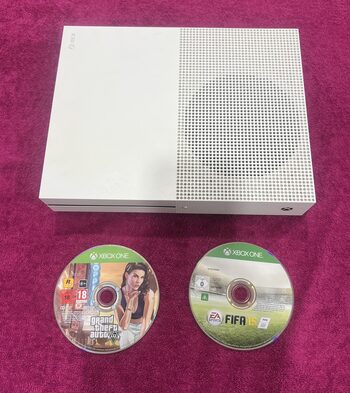 Xbox One S, White, 500GB+ 2 žaidimai